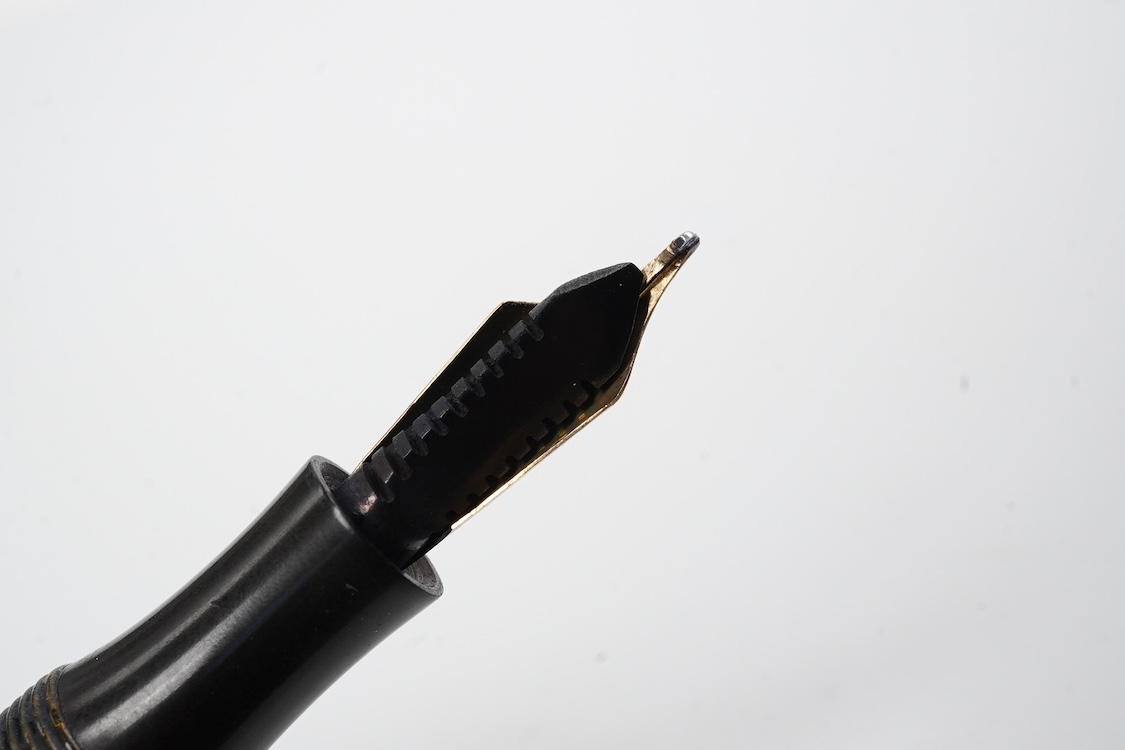 A rare Parker Duofold fountain pen, Made in the UK, fitted with 14ct. gold nib - rare colour